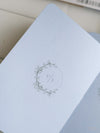 Reisepass-Einladung Set mit Vellum-Aquarell und Monogramm-Wachssiegel | Santorini, Griechenland