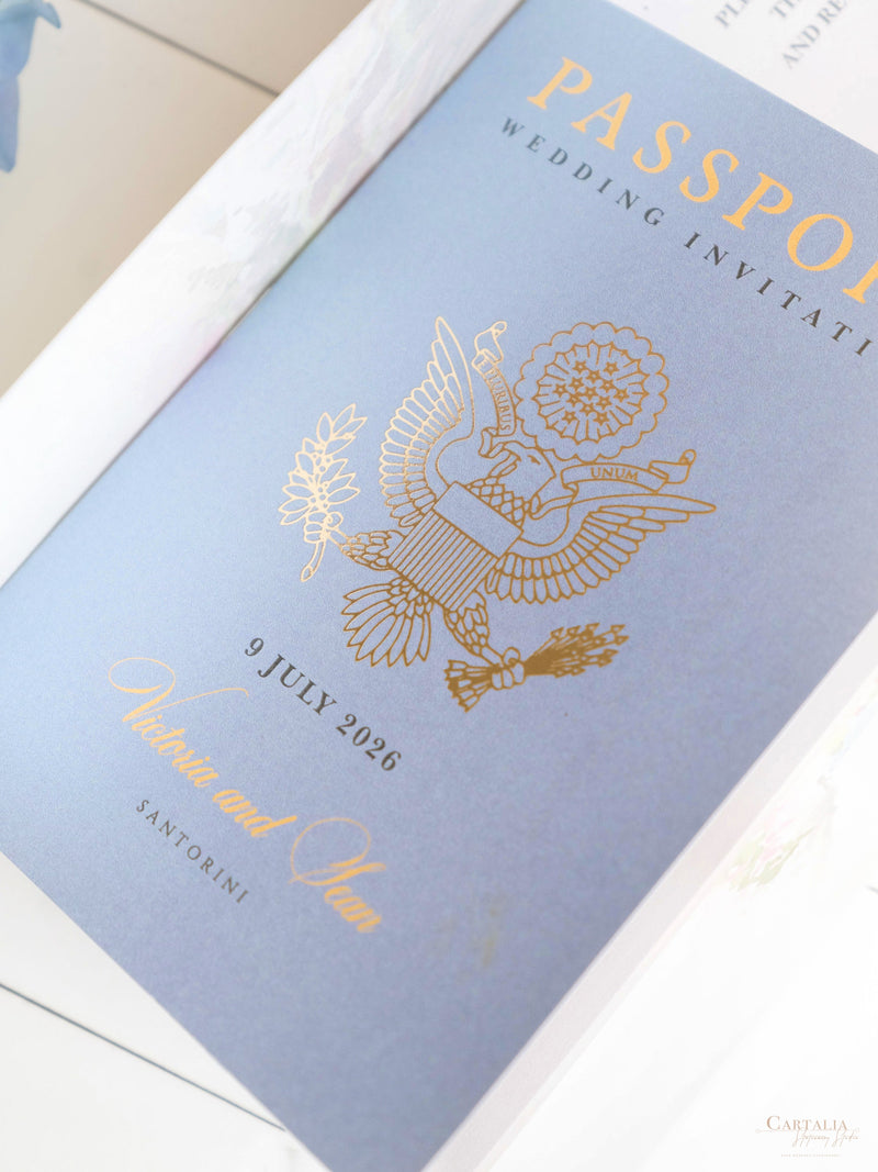 Reisepass-Einladung Set mit Vellum-Aquarell und Monogramm-Wachssiegel | Santorini, Griechenland