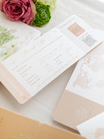 Italienische Hochzeit Veganes Leder Reisepass-Einladung mit Goldfolie & Gravur | Villa Pizzo Comer See, Aquarell