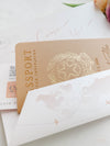 Italienische Hochzeit Veganes Leder Reisepass-Einladung mit Goldfolie & Gravur | Villa Pizzo Comer See, Aquarell