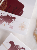Veganes Leder Reisepass-Einladung mit Goldfolie & Graviertem Plexiglas-Flugzeug: Luxus-Einladung mit Mappe