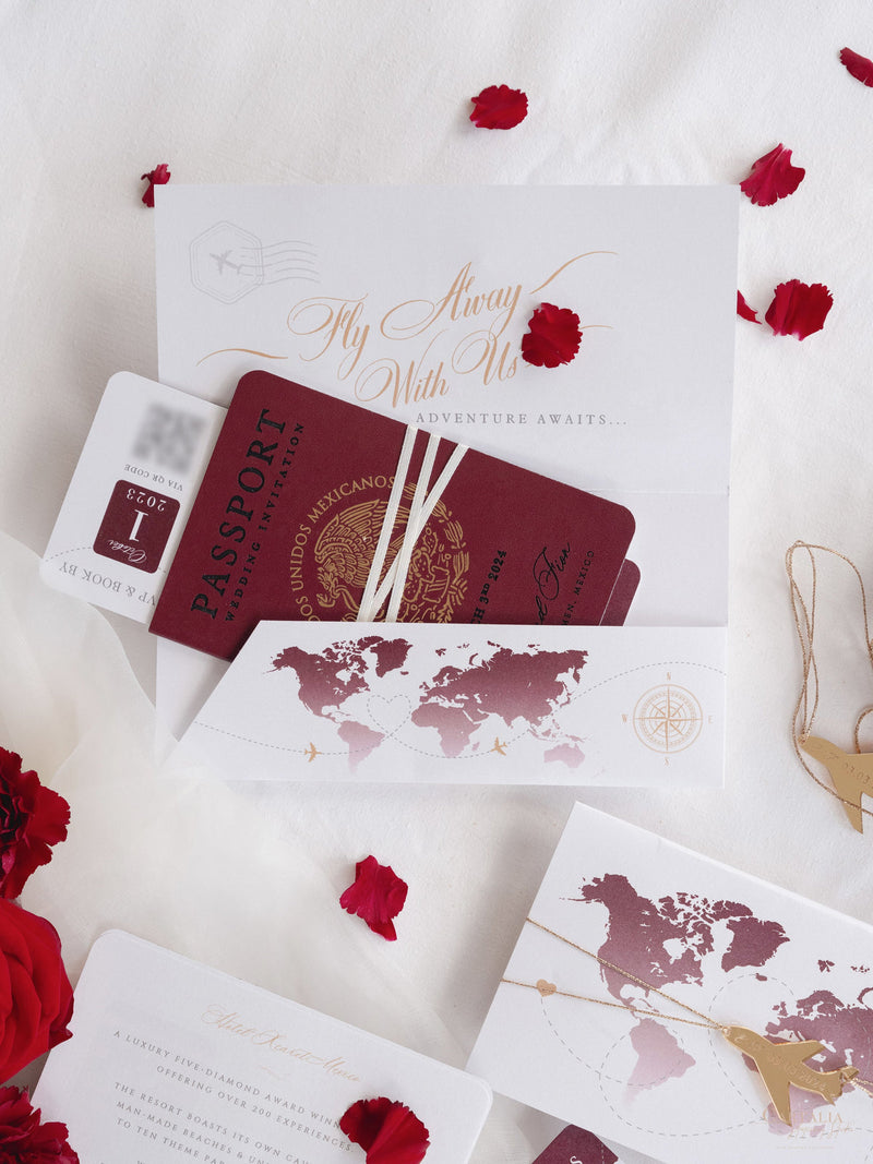 Veganes Leder Reisepass-Einladung mit Goldfolie & Graviertem Plexiglas-Flugzeug: Luxus-Einladung mit Mappe