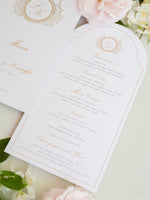 Menükarte mit Monogramm aus Goldfolie | Villa del Balbianello