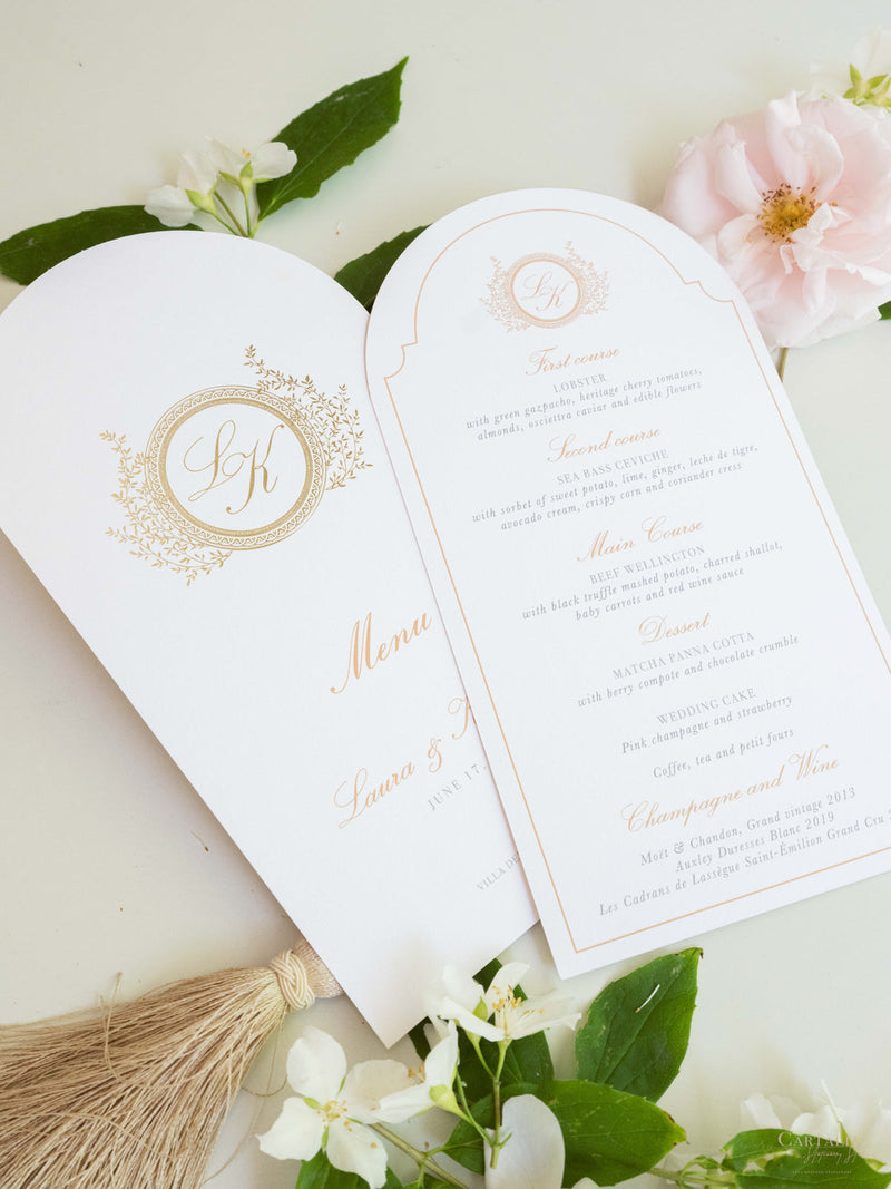 Menükarte mit Monogramm aus Goldfolie | Villa del Balbianello