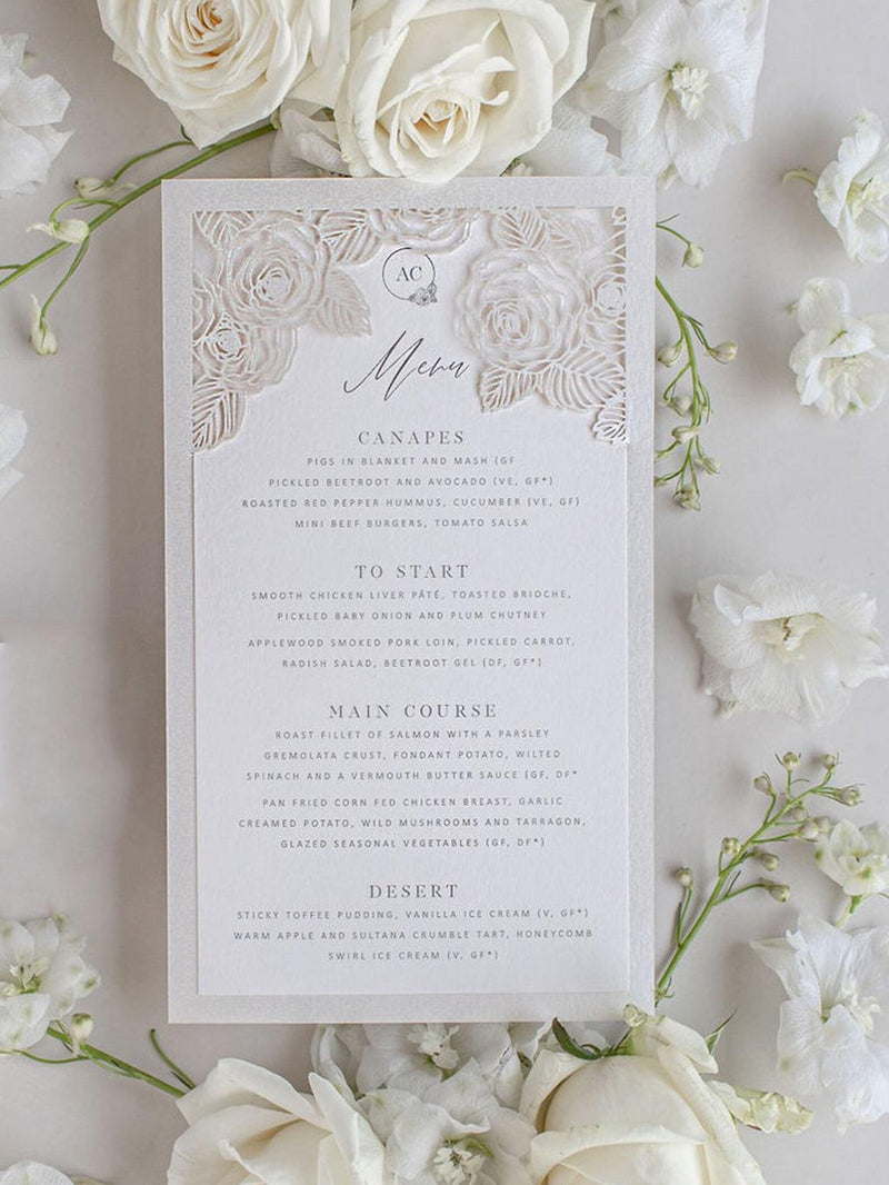 Menükarte mit Lasergeschnittenen Rosendetails, Hochzeitsmenü, Tischmenü