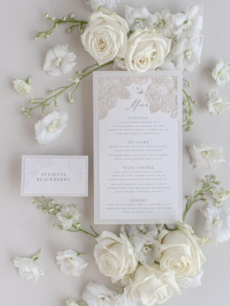 Menükarte mit Lasergeschnittenen Rosendetails, Hochzeitsmenü, Tischmenü