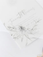 Einladung mit Pergament & RSVP in Grau & Silber Boho Blumendesign Silberfolie Spiegel Plexi