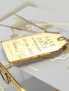 Gold Spiegel Anhänger Save-the-Date mit Magnet Reisepass-Stil Hochzeit im Ausland