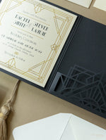 Lasergeschnittene Pocketfold-Hochzeitseinladung Schwarz Art-Deco und Great Gatsby Design mit 3 Einlegern