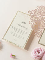 Lasergestanzte Hochzeitseinladung Rose/Glitzer mit geripptem Schleifenband
