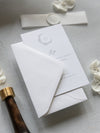 Modernes Einladungs-Set "All White" mit Pergamentumschlag und Wachssiegel