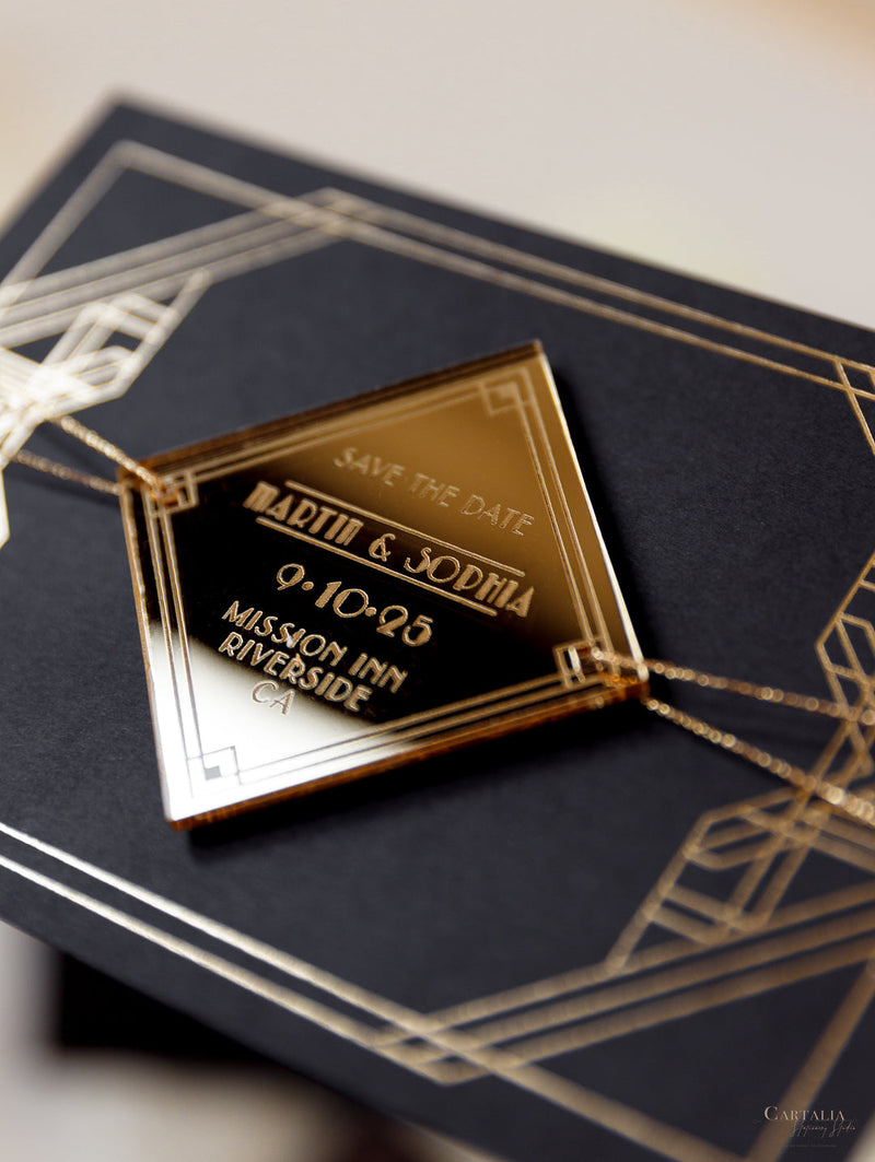 Save-the-Date Karte mit gold Spiegelmagnet im Art-Deco Stil und Great Gatsby Design