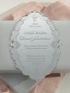 Luxuriöse Hochzeitseinladungs-Box "Form 1" mit graviertem Spiegel-Plexiglas in Silber